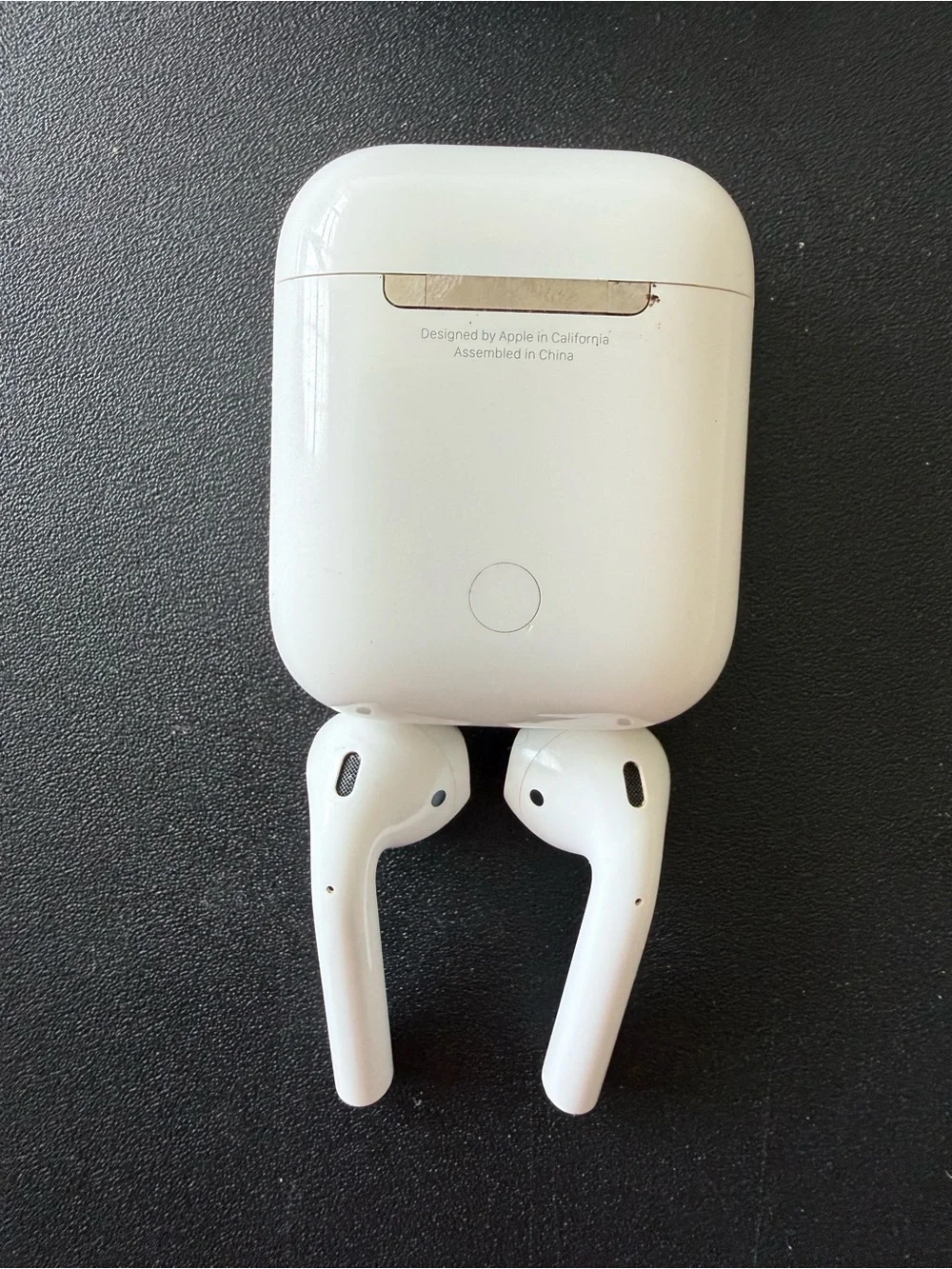 Apple AirPods 1st generation with Charging Case and Box